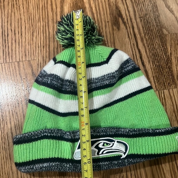 Unisex NFL New Era Seattle Seahawks One Size Fits MOST Winter Hat - Picture 11 of 11
